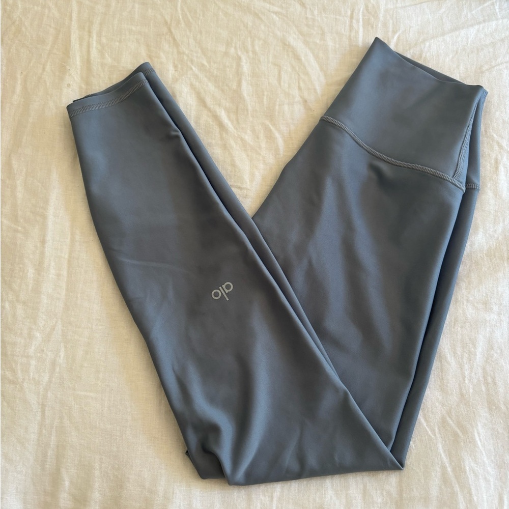 Alo Yoga Airlift 7/8 Light Blue Leggings